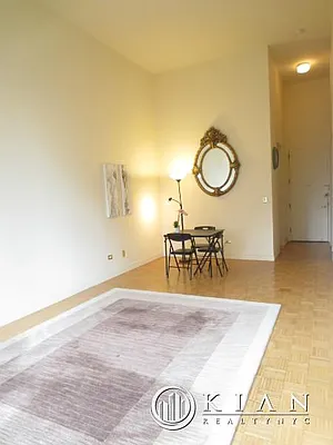 Sold by Kian Realty | media 18