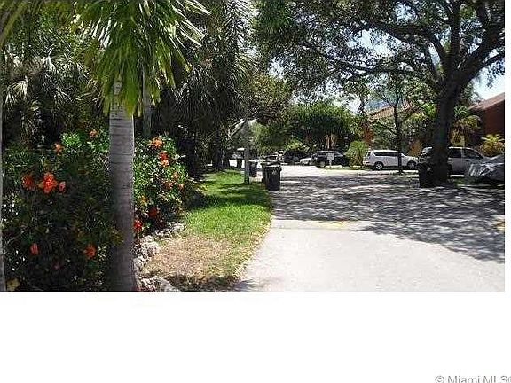 3rd image of 206 City View Dr #206