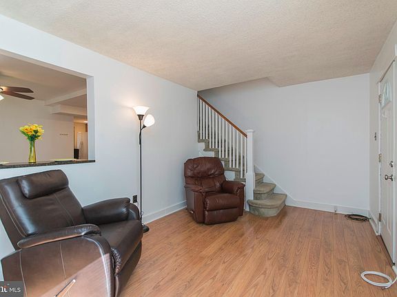 5th image of 621 Saude Ave