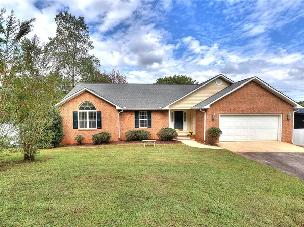 113 Serenity Dr, Salem, SC 29676