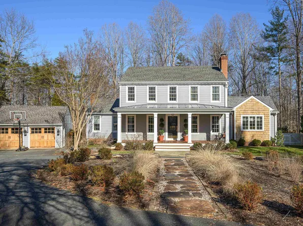 2205 Whippoorwill Rd, Charlottesville, VA 22901