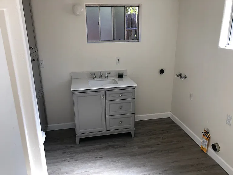 5455-5457 San Anselmo Rd — Photo 14