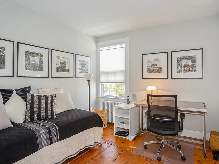 7 Glover St — Photo 19