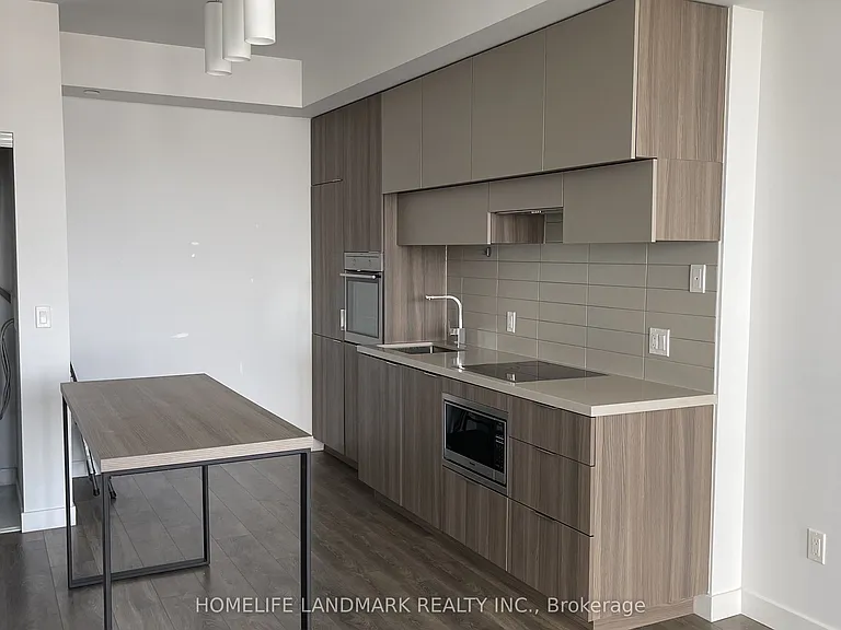 8 Eglinton Ave E #4207 — Photo 3