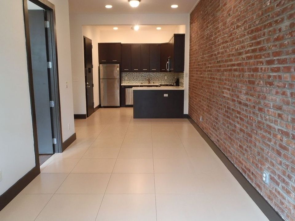 1st image of 2571 22nd St APT 1D