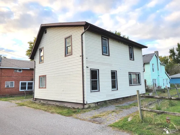 4340 S 5th St, Luna Pier, MI 48157