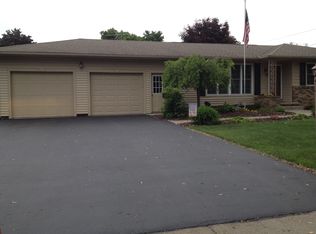 51 Landau Dr, Rochester, NY 14606