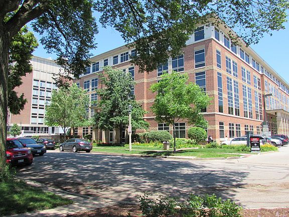 5th image of 621 S Maple Ave APT 200