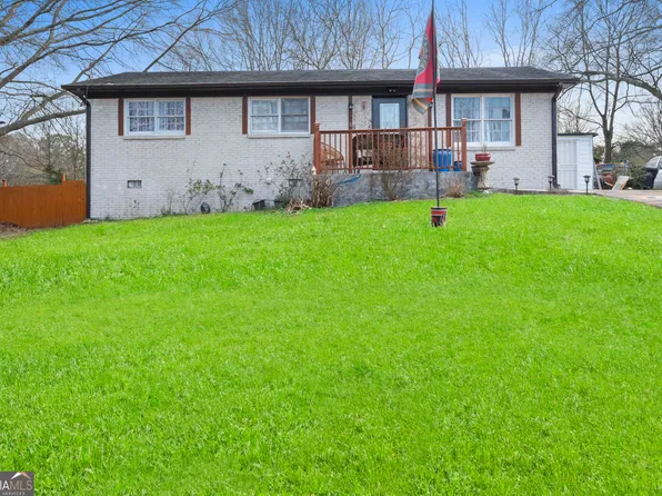 2827 Somerton Dr, Morrow, GA 30260