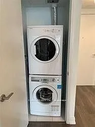 181 Dundas St E #701 — Photo 4
