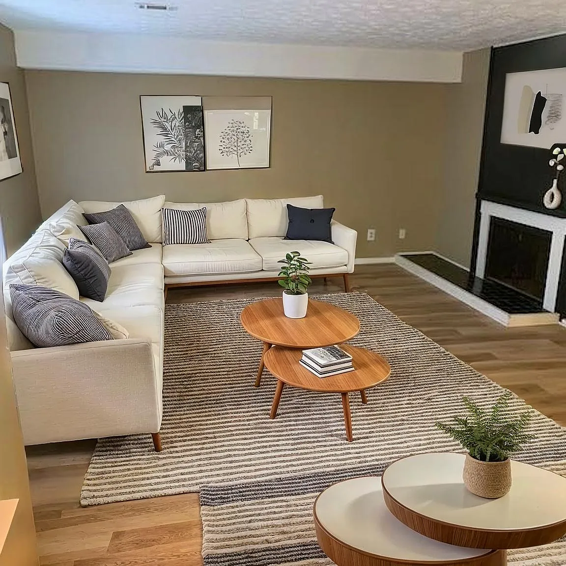 2 bed, 1.5 bath, 1220 sqft, $1,500 — Photo 3