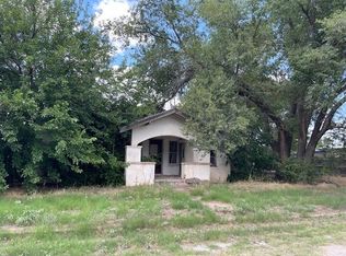 119 S Oak Ave, Erick, OK 73645