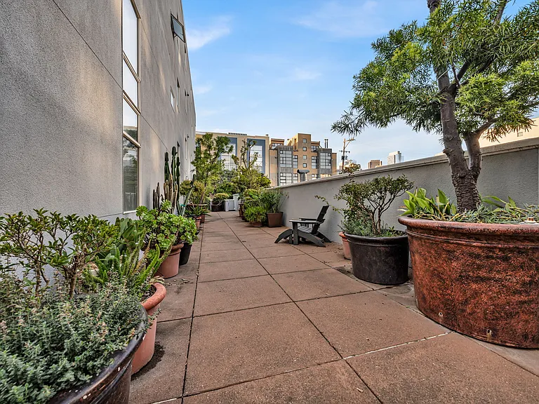 950 Harrison St #212 — Photo 25