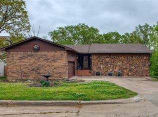 1115 S Division St, Sapulpa, OK 74066