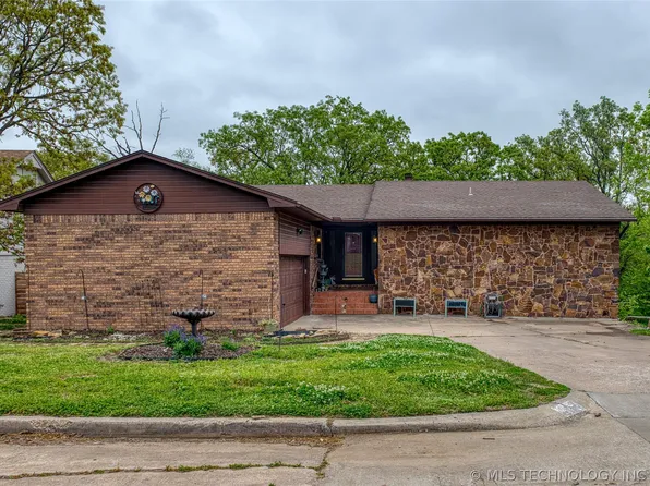 1115 S Division St, Sapulpa, OK 74066
