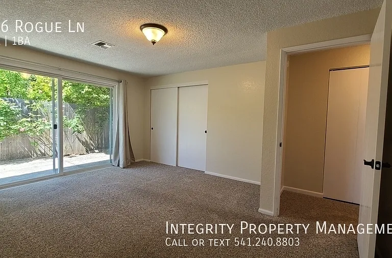 106 Rogue Ln — Photo 15