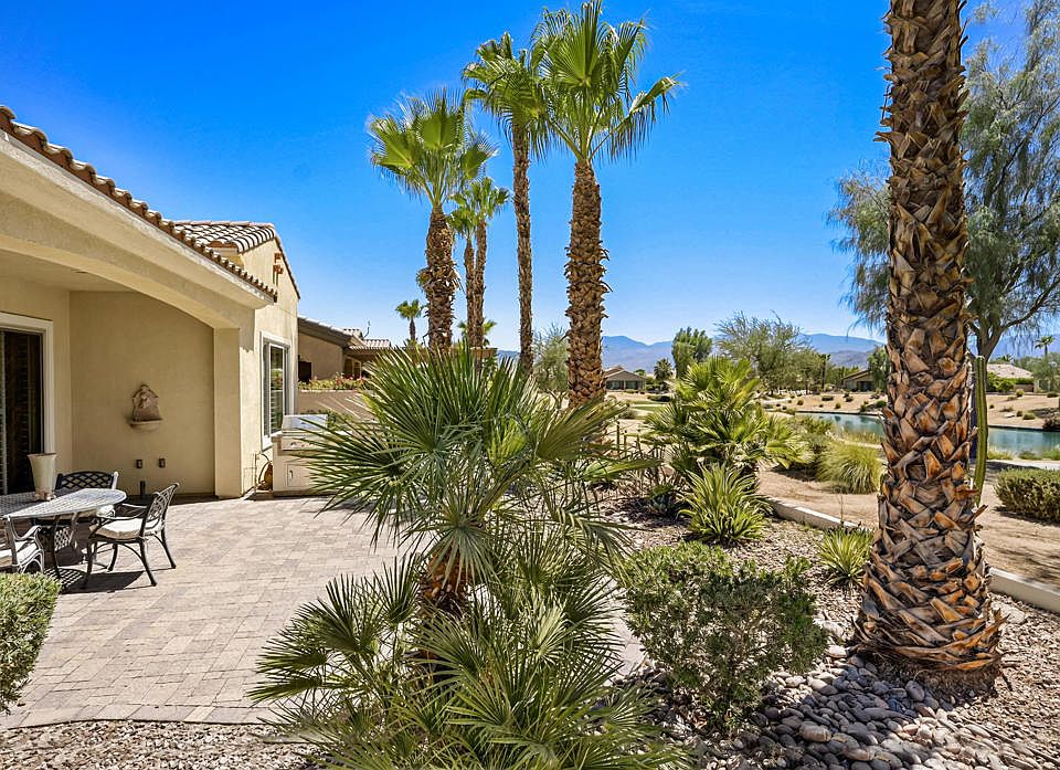 1st image of 39375 Camino Piscina