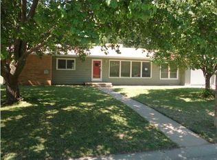 1106 E Skyview Dr, El Dorado, KS 67042