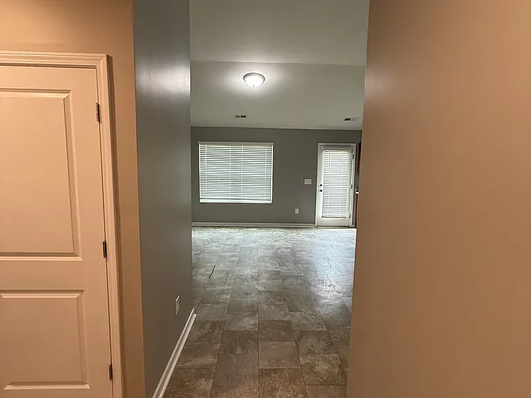 141 Butler Knoll Ct — Photo 18