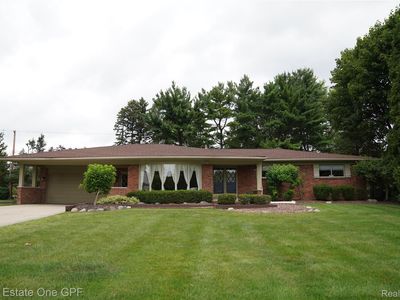 2116 Wayward Dr, Rochester Hills, MI, 48309