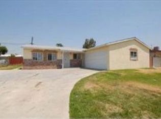 660 W McKinley St, Rialto, CA 92376