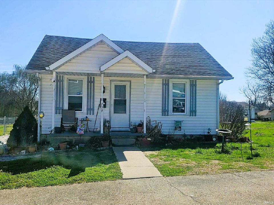 1st image of 709 Graham St