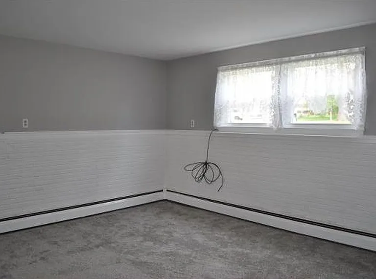 219 Snyder Hill Rd — Photo 17