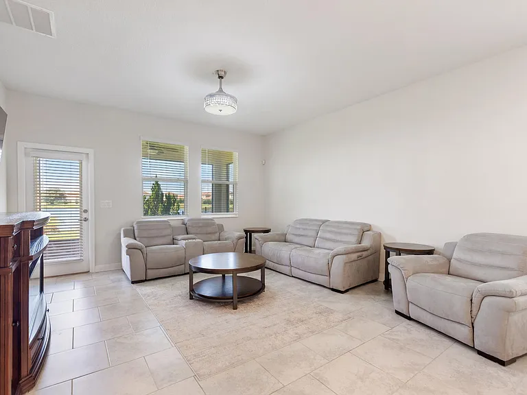 8720 Pacific Dunes Dr — Photo 9