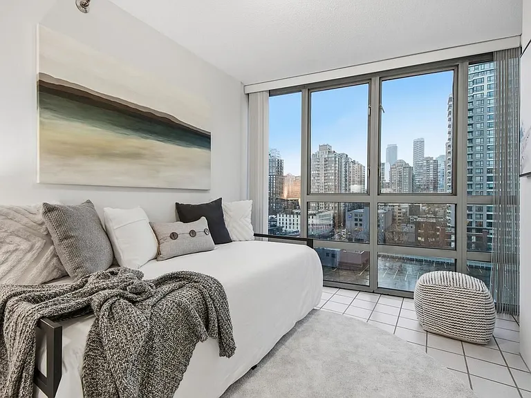 950 Cambie St #1205 — Photo 16