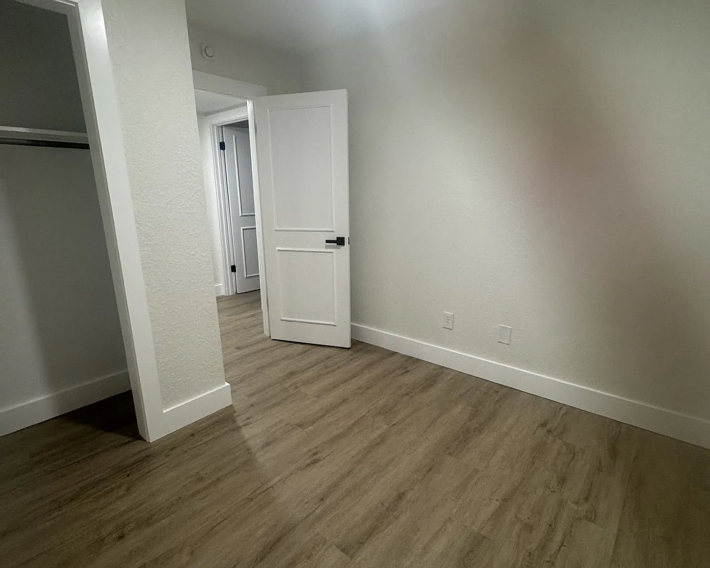 3 bed, 1.0 bath, $1,500 — Photo 4
