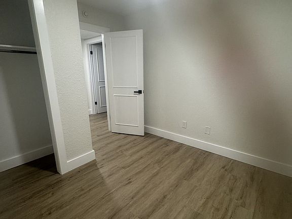 4th image of 6 Rivercrest Dr #8B