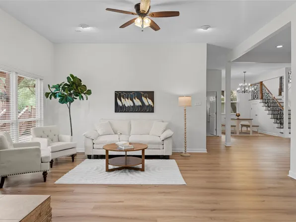 301 Crane St, Austin, TX 78734