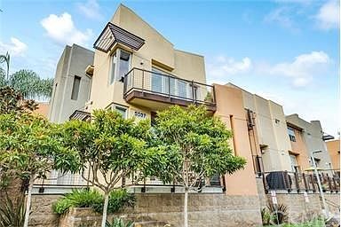1st image of 5404 W 149th Pl Unit 14