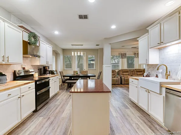 1215 Cresswell Cove, San Antonio, TX 78258