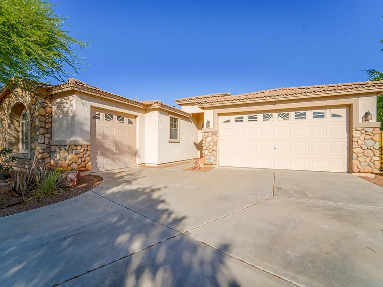 2123 W Maldonado Rd — Photo 43