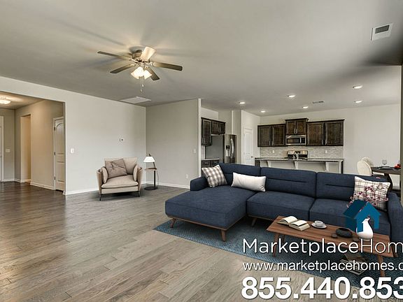 3rd image of 6415 Birchtree Dr