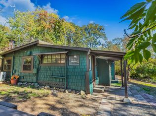 1183 6th Ave, Gold Hill, OR 97525