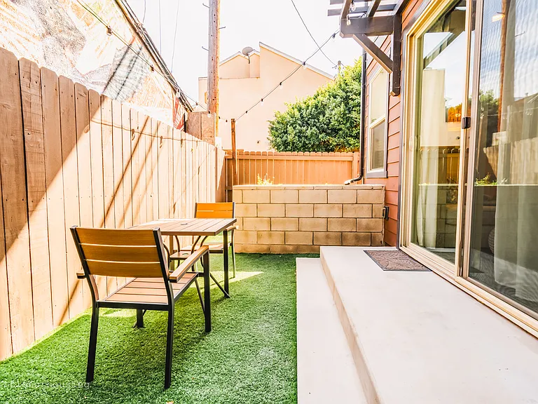325 Daisy Ave — Photo 18