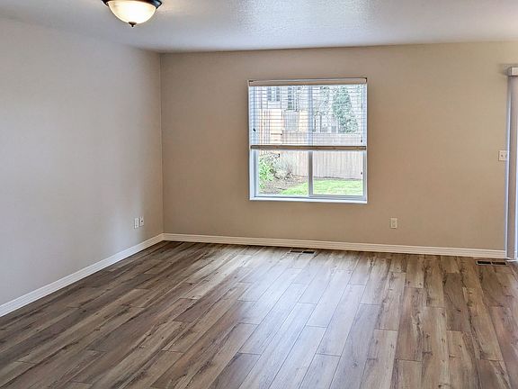 4th image of 407 & 409 Madrona Ave SE #407