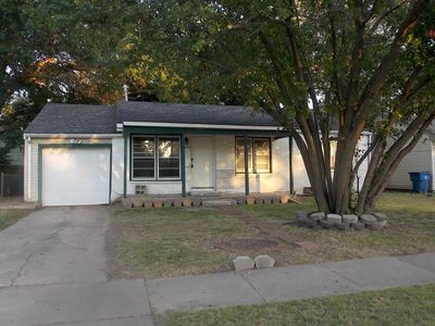 2048 S Green Acres Dr, Wichita, KS, 67218