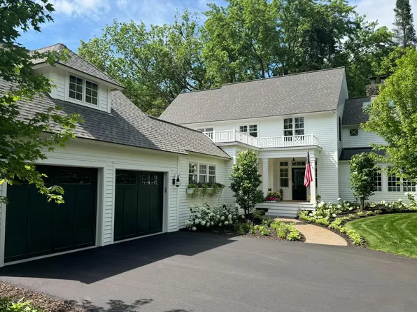 5980 Christmas Lake Rd, Shorewood, MN 55331