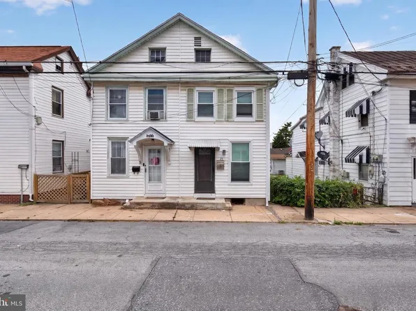 28 W Green St, Mechanicsburg, PA 17055