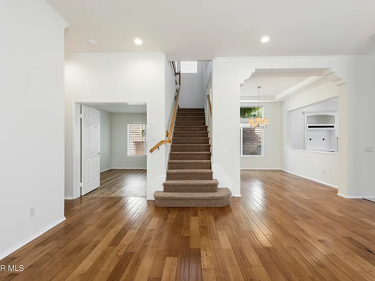 2946 Venezia Ln — Photo 4