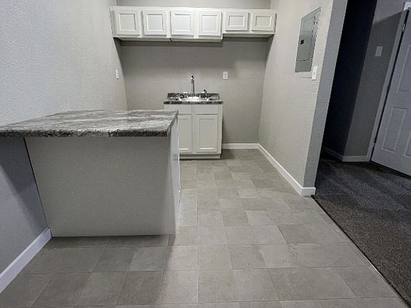 2nd image of 735 Center Ave W #1616df0b1