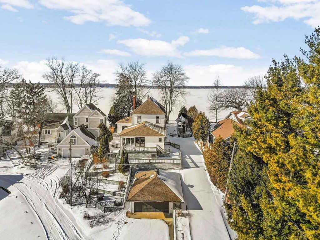 11273 N Cedar Point Low Rd, Syracuse, IN 46567 | Zillow