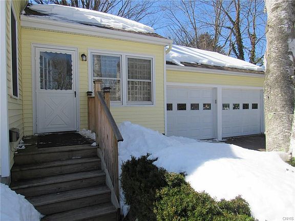 3rd image of 107 Concord Pl