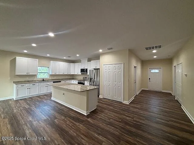 3250 San Jose Ave SE — Photo 6