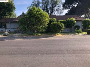 4700 Laura Dr, Concord, CA 94521