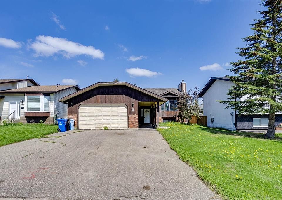 1st image of 276 NW Beaton Pl