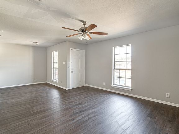 5th image of 615 Race St APT C